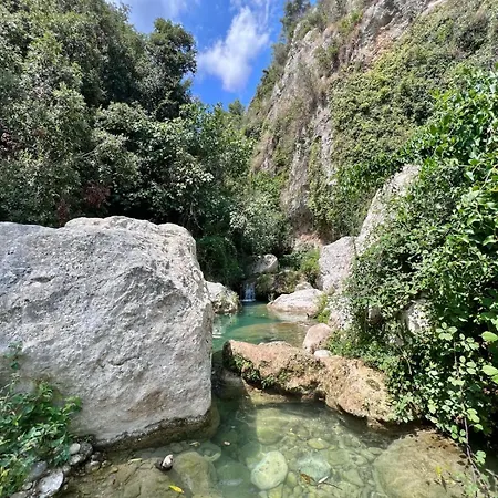 Πανσιόν Dimore Hyblon 4*