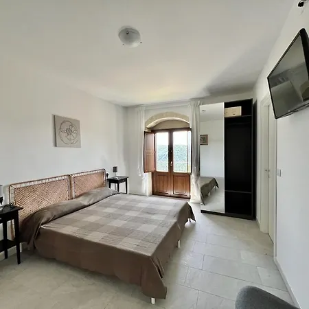 בית הארחה Dimore Hyblon 4*